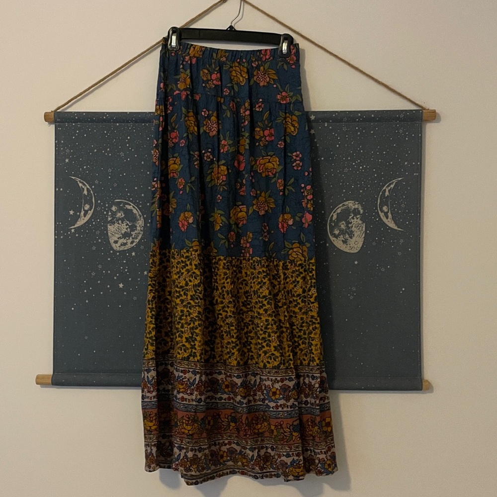 🌙NATURAL LIFE Camille Maxi Skirt - Riviera Batik Blue🌙 - Picture 3 of 5